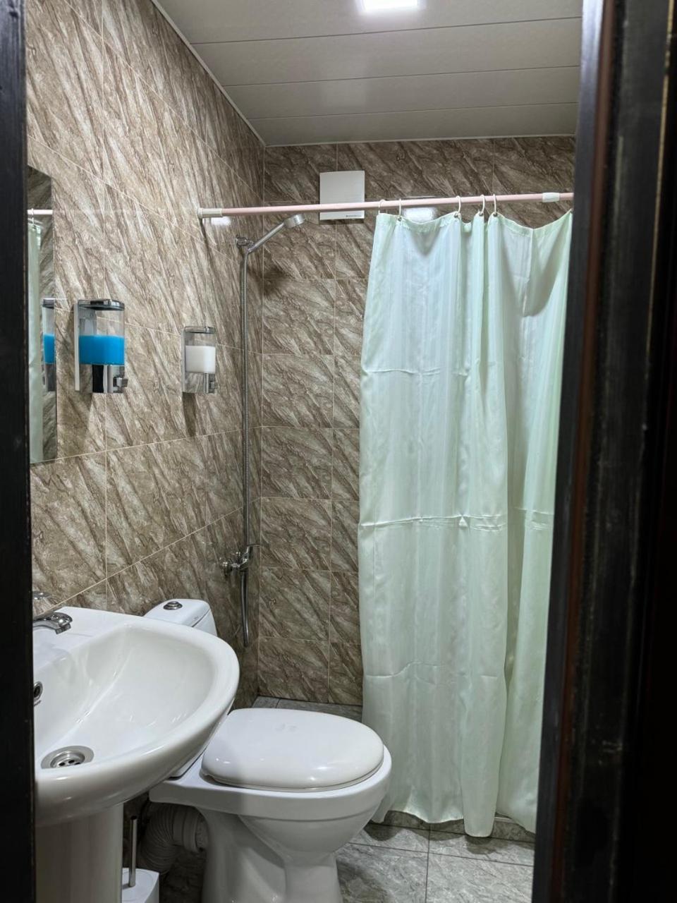 Hotel Skib Тбілісі Екстер'єр фото