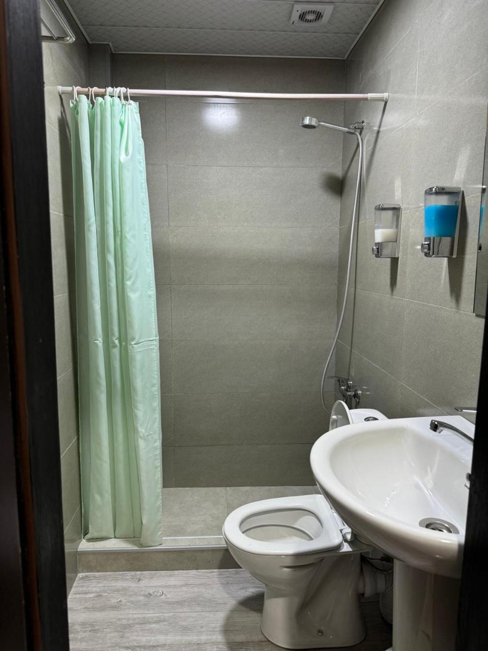 Hotel Skib Тбілісі Екстер'єр фото