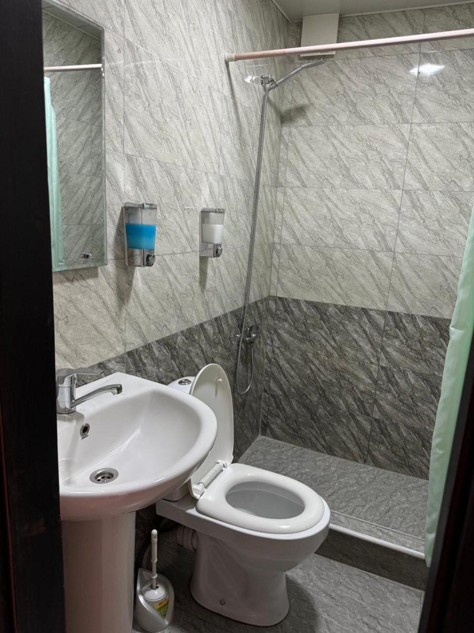 Hotel Skib Тбілісі Екстер'єр фото